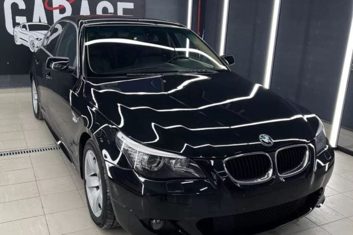BMW E60 black