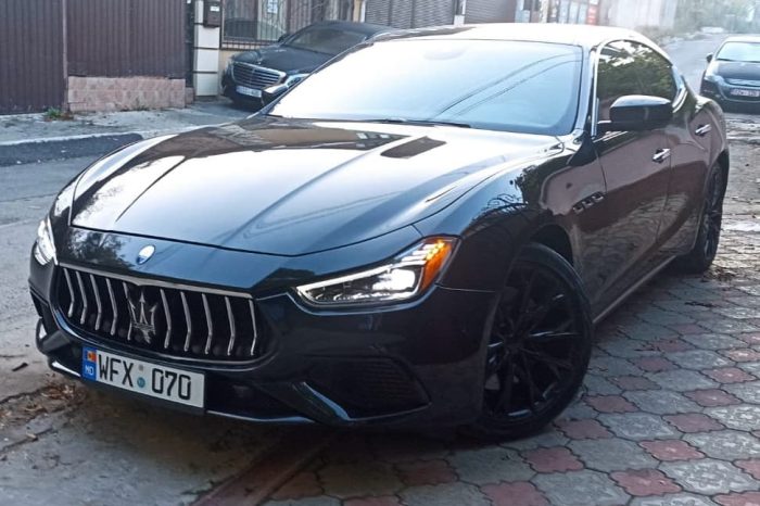 Maserati Gransport Coupe Q4 black